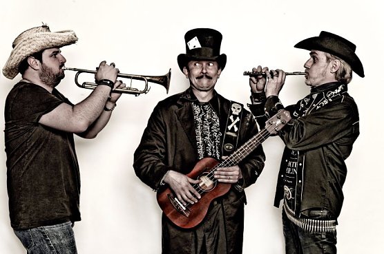 Mandowar - Hellboys from Cow (Foto: Kunsthof Friedrischsrode) Mandowar - Hellboys from Cow (Foto: Kunsthof Friedrischsrode)