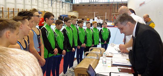 Der erste Wettkampf der m&auml;nnlichen Jugendmannschaft (Foto: Sv Gl&uuml;ckauf Sondershausen)