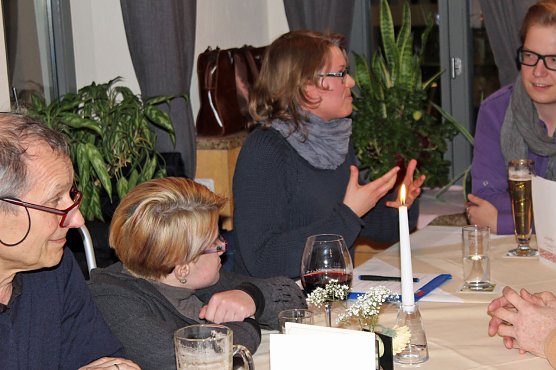 SPD-Stammtisch im Zeichen der Asylpolitik (Foto: Karl-Heinz Herrmann) SPD-Stammtisch im Zeichen der Asylpolitik (Foto: Karl-Heinz Herrmann)