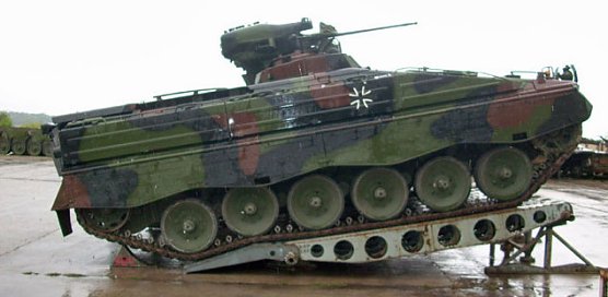 Krauss-Maffei Wegmann r&uuml;stet ab (Foto: Karl-Heinz Herrmann)