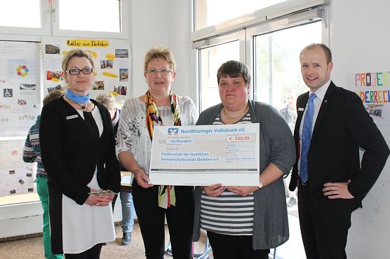 Ein gro&szlig;artiges Schulfest (Foto: Karl-Heinz Herrmann)