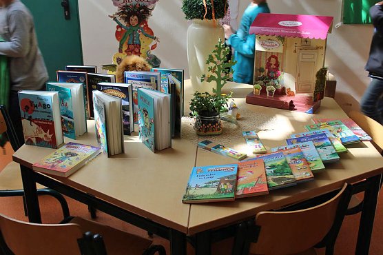 Leselöwen ermittelt (Foto: Karl-Heinz Herrmann) Leselöwen ermittelt (Foto: Karl-Heinz Herrmann)