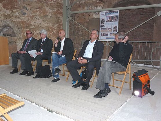 Veranstaltung gegen Rechts (Foto: Karl-Heinz Herrmann) Veranstaltung gegen Rechts (Foto: Karl-Heinz Herrmann)