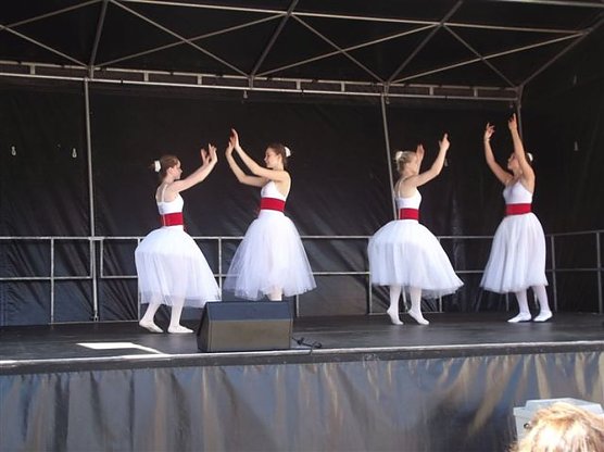 Autofr&uuml;hling in Sondershausen mit dem Tanzstudio Radeva (Foto: Privat)