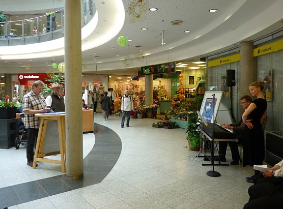Operettendarsteller des Wei&szlig;en R&ouml;ssls (Foto: Karl-Heinz Herrmann)