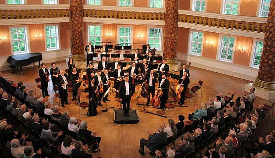 Mit beeindruckenden Trompeten-Solo (Foto: Karl-Heinz Herrmann)