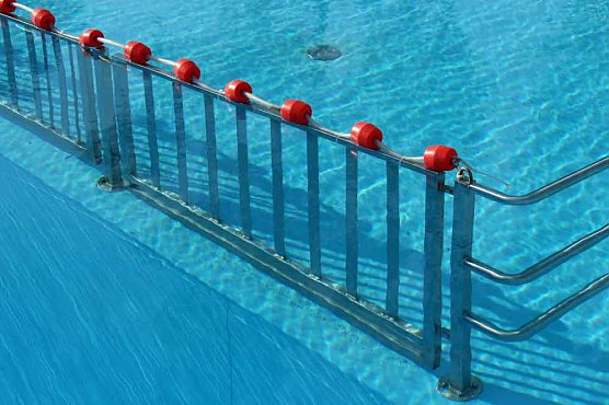 Nach Reparatur Freibadsaison gestartet (Foto: Karl-Heinz Herrmann)