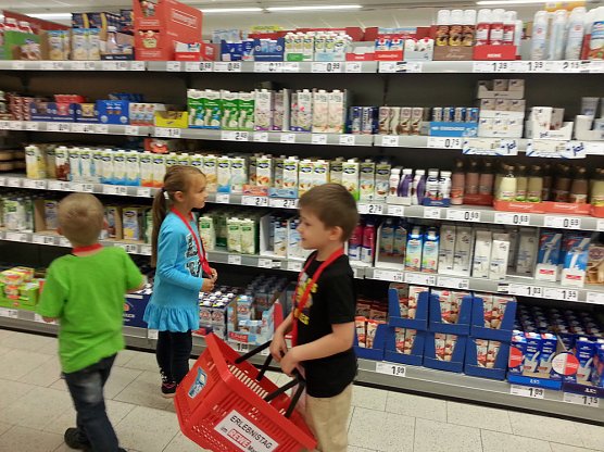 Gesund frühstücken mit Klara Karotta und ihren Freunden (Foto: Kindervilla Bad Frankenhausen) Gesund frühstücken mit Klara Karotta und ihren Freunden (Foto: Kindervilla Bad Frankenhausen)