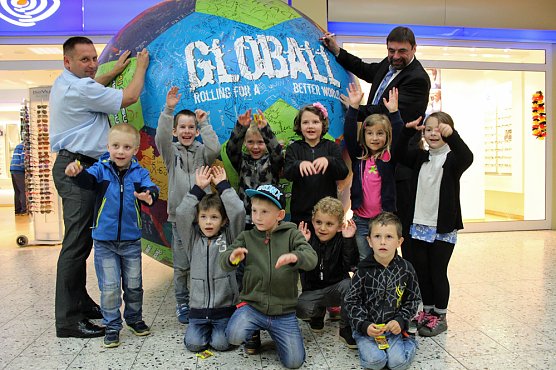 Loala für GLOBALL (Foto: Karl-Heinz Herrmann) Loala für GLOBALL (Foto: Karl-Heinz Herrmann)