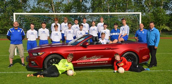 Neuer Trikotsatz (Foto: Foto Bark)