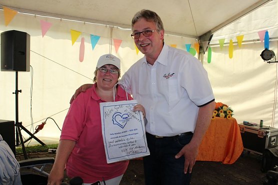 "Wir bauen Br&uuml;cken" (Foto: Karl-Heinz Herrmann)