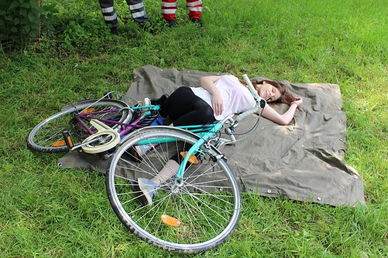 DRK-Jugend maß sich im Wettkampf (Foto: Karl-Heinz Herrmann) DRK-Jugend maß sich im Wettkampf (Foto: Karl-Heinz Herrmann)