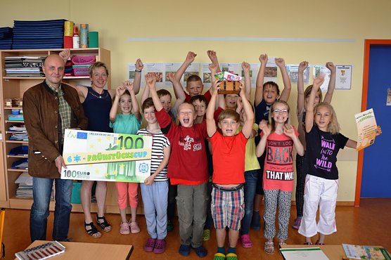Grundschule in Westerengel gewinnt Frühstücks-Wettbewerb (Foto: Landeszahnärztekammer Thüringen) Grundschule in Westerengel gewinnt Frühstücks-Wettbewerb (Foto: Landeszahnärztekammer Thüringen)