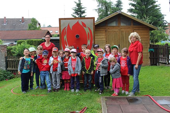 Mit der Feuerwehr zum Jubiläum (Foto: Karl-Heinz Herrmann) Mit der Feuerwehr zum Jubiläum (Foto: Karl-Heinz Herrmann)
