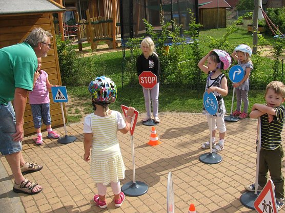 Verkehrssicherheitstag der Kita Löwenzahn Wiehe (Foto: Bernd Müller) Verkehrssicherheitstag der Kita Löwenzahn Wiehe (Foto: Bernd Müller)