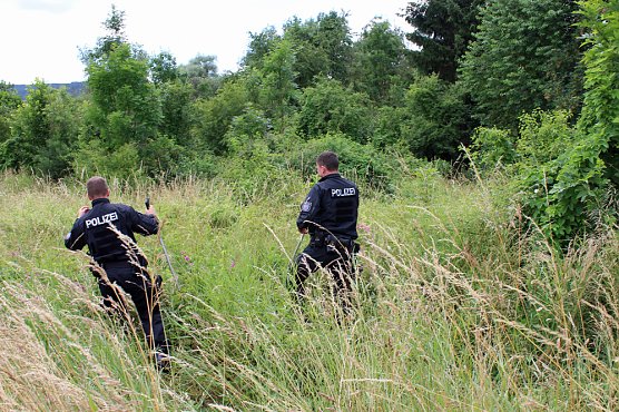 Suche nach vermisster Person geht weiter (Foto: Karl-Heinz Herrmann) Suche nach vermisster Person geht weiter (Foto: Karl-Heinz Herrmann)