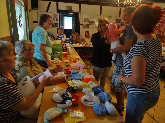 Babyempfang der Stadt Roßleben (Foto: Freizeitzentrum / Mehrgenerationenhaus Roßleben) Babyempfang der Stadt Roßleben (Foto: Freizeitzentrum / Mehrgenerationenhaus Roßleben)