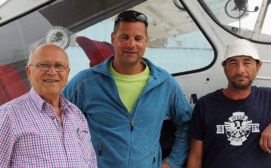 Zwischenbilanz zur 25. Thüringen Meisterschaft im Streckensegelflug (Foto: Marion Haas) Zwischenbilanz zur 25. Thüringen Meisterschaft im Streckensegelflug (Foto: Marion Haas)