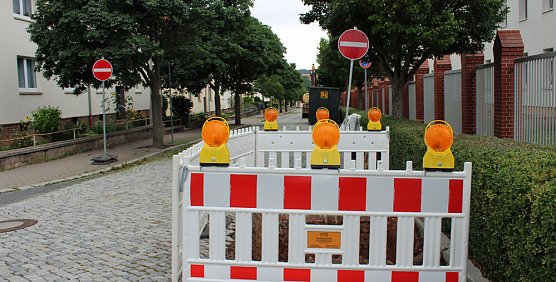 Verlegung von Wasserrohren (Foto: Karl-Heinz Herrmann)