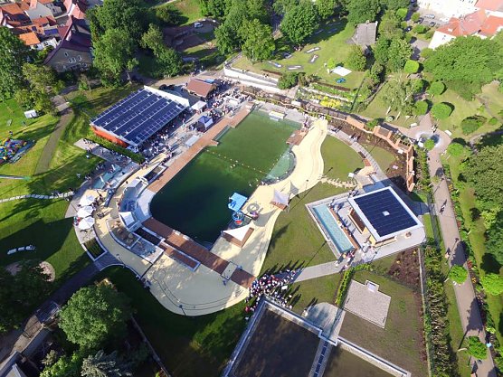 Im Therapiebecken geht Badebetrieb weiter (Foto: Stadtmarketing Bad Frankenhausen)