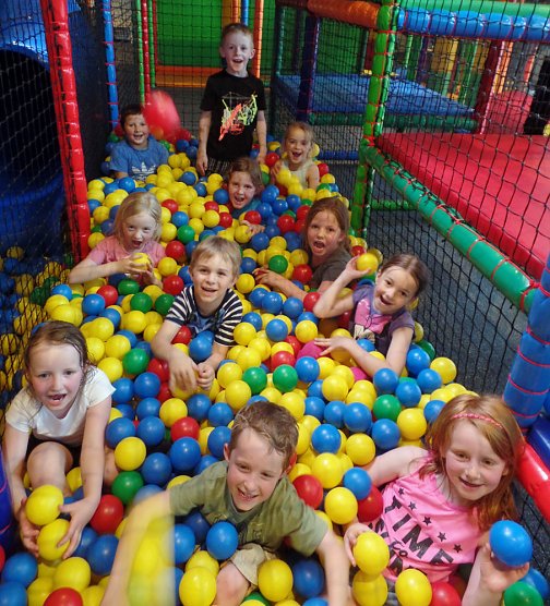 Die Schule ist ein Wunderhaus (Foto: Team Flohkiste)