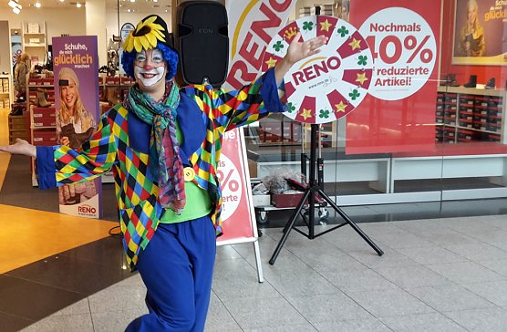 Kein Gl&uuml;ck am letzten Weinfesttag (Foto: Karl-Heinz Herrmann)