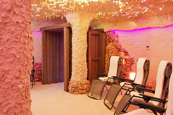 Auslosung des Therme-Gewinnspiels zum Frankenhisser Bauernmarkt (Foto: Karl-Heinz Herrmann) Auslosung des Therme-Gewinnspiels zum Frankenhisser Bauernmarkt (Foto: Karl-Heinz Herrmann)