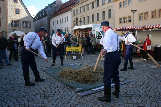 Regionalmarkt Vorjahr (Foto: Rosenstadt GmbH) Regionalmarkt Vorjahr (Foto: Rosenstadt GmbH)