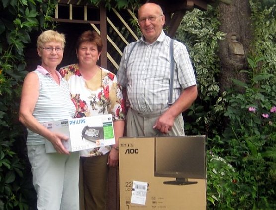 Get&auml;te &uuml;bergeben (Foto: VdK)