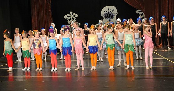 Die Schöne und das Biest (Foto: Günter Herting) Die Schöne und das Biest (Foto: Günter Herting)