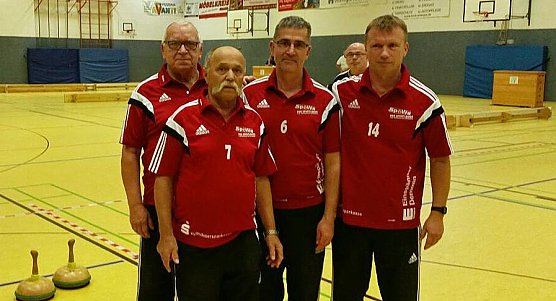 Überzeugender Turniersieg der Bossler in Brakel (Foto: BRSG Kyffhäuser) Überzeugender Turniersieg der Bossler in Brakel (Foto: BRSG Kyffhäuser)