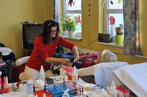 Blutspende in der "Arche Noah" (Foto: Karl-Heinz Herrmann)