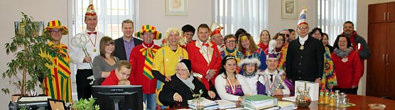 Im Handstreich Bürgermeistersitz erobert (Foto: Karl-Heinz Herrmann) Im Handstreich Bürgermeistersitz erobert (Foto: Karl-Heinz Herrmann)