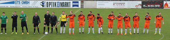 Schwache Abwehrleistungen (Foto: Karl-Heinz Herrmann) Schwache Abwehrleistungen (Foto: Karl-Heinz Herrmann)