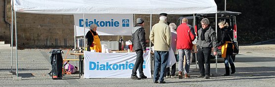 Es ist noch Soljanka da! (Foto: Karl-Heinz Herrmann) Es ist noch Soljanka da! (Foto: Karl-Heinz Herrmann)