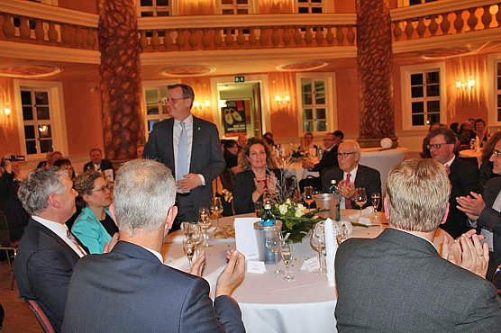 WAGO-Stiftung würdigt hervorragende Prüfungsergebnisse (Foto: Karl-Heinz Herrmann) WAGO-Stiftung würdigt hervorragende Prüfungsergebnisse (Foto: Karl-Heinz Herrmann)