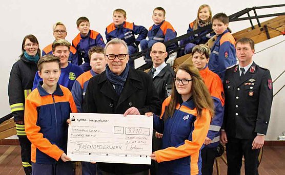 Unterst&uuml;tzung f&uuml;r Jugendfeuerwehren (Foto: Karl-Heinz Herrmann)