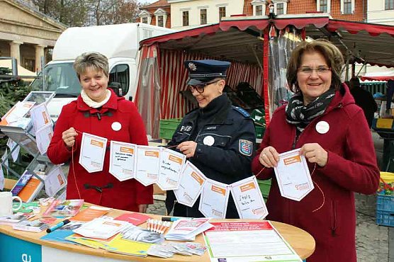 Aktionswoche gestartet (Foto: Karl-Heinz Herrmann) Aktionswoche gestartet (Foto: Karl-Heinz Herrmann)