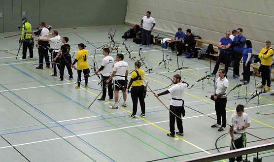 Bogenschützen im Wettkampf (Foto: Karl-Heinz Herrmann) Bogenschützen im Wettkampf (Foto: Karl-Heinz Herrmann)