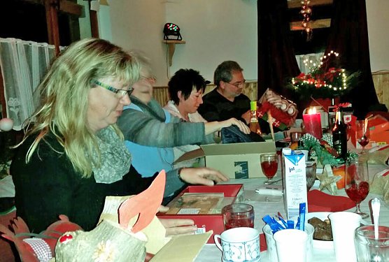 Weihnachtsfeier auf dem Hundeplatz (Foto: Privat)