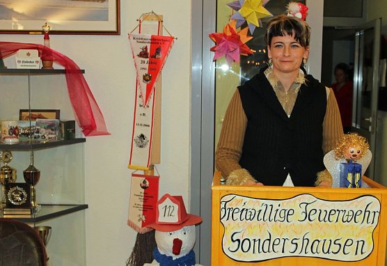 Hase Hops im Weihnachtsstress (Foto: Karl-Heinz Herrmann)