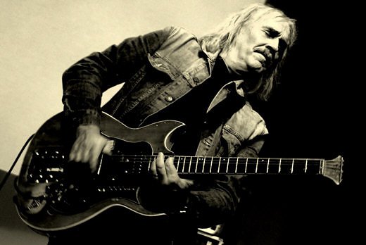 Jürgen Kerth live (Foto: Tobias Schneegans) Jürgen Kerth live (Foto: Tobias Schneegans)