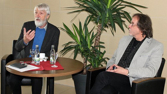 Nordhäuser Maler im Kulturcafé (Foto: Karl-Heinz Herrmann) Nordhäuser Maler im Kulturcafé (Foto: Karl-Heinz Herrmann)