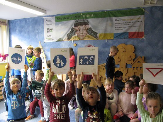 Verkehrssicherheitstag in der Kita Wipperg&auml;rtchen (Foto: Bernd M&uuml;ller)