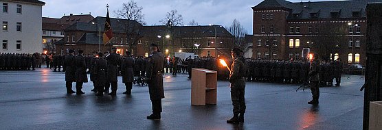 Wieder Lehrgangsteilnehmer vereidigt (Foto: Karl-Heinz Herrmann) Wieder Lehrgangsteilnehmer vereidigt (Foto: Karl-Heinz Herrmann)