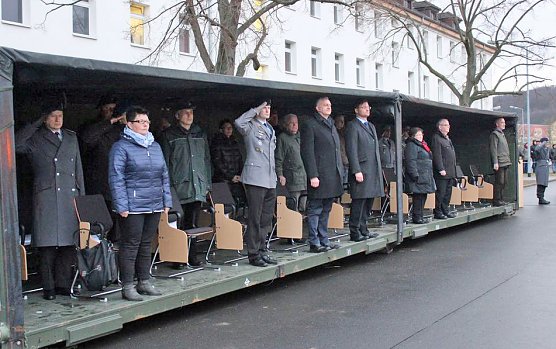 Wieder Lehrgangsteilnehmer vereidigt (Foto: Karl-Heinz Herrmann) Wieder Lehrgangsteilnehmer vereidigt (Foto: Karl-Heinz Herrmann)