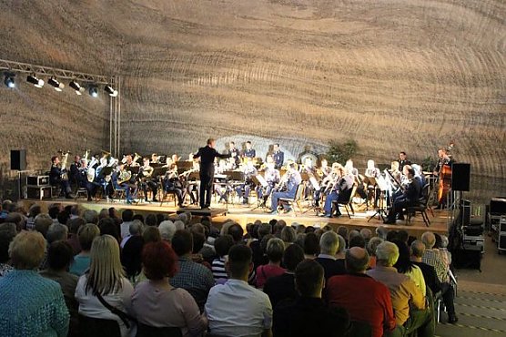 Karten rechtzeitig sichern (Foto: Karl-Heinz Herrmann) Karten rechtzeitig sichern (Foto: Karl-Heinz Herrmann)