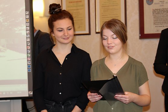Vertrag f&uuml;r Franzbergschule unterzeichnet (Foto: Karl-Heinz Herrmann)