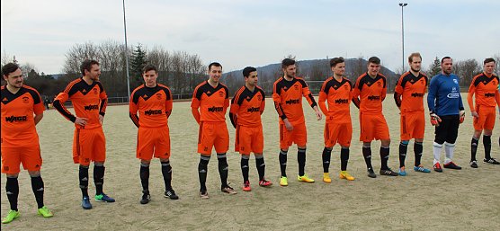 Viel Wind und viele Tore (Foto: Karl-Heinz Herrmann) Viel Wind und viele Tore (Foto: Karl-Heinz Herrmann)