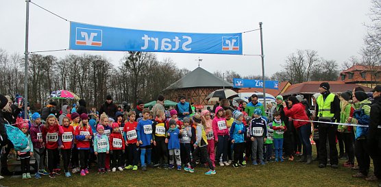 Zuschauermagnet Bambini Lauf (Foto: Karl-Heinz Herrmann) Zuschauermagnet Bambini Lauf (Foto: Karl-Heinz Herrmann)